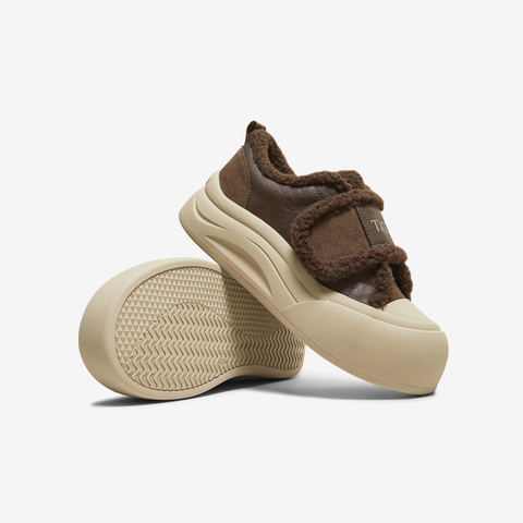 TATA/他她2025冬运动时尚休闲厚底女板鞋新款CHH01DM5