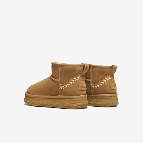 TATA/他她2025冬时尚百搭女休闲雪地靴新款CWX01DD5