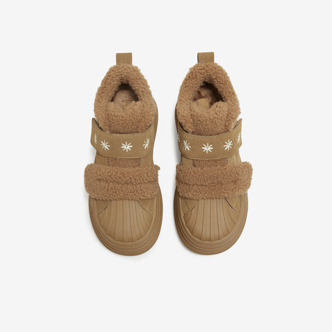 TATA/他她2025冬商场同款时尚百搭女休闲板鞋新款CT910DD5