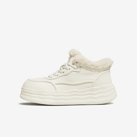 TATA/他她2025冬商场同款运动时尚休闲厚底女板鞋新款CKR01DM5