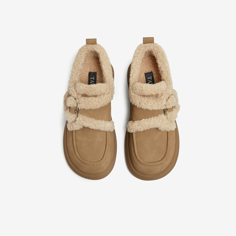 TATA/他她2025冬商场同款时尚休闲毛毛单女新款YPF01DM5