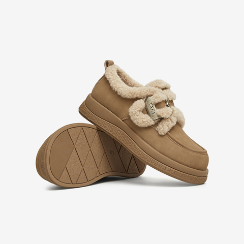 TATA/他她2025冬商场同款时尚休闲毛毛单女新款YPF01DM5