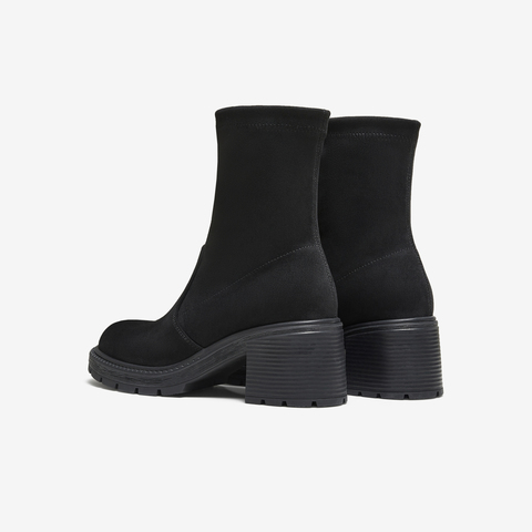 TATA/他她2025冬时尚休闲女靴百搭弹力靴新款XWX01DZ5