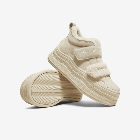 TATA/他她2025冬商场同款时尚百搭女休闲板鞋新款CT910DD5