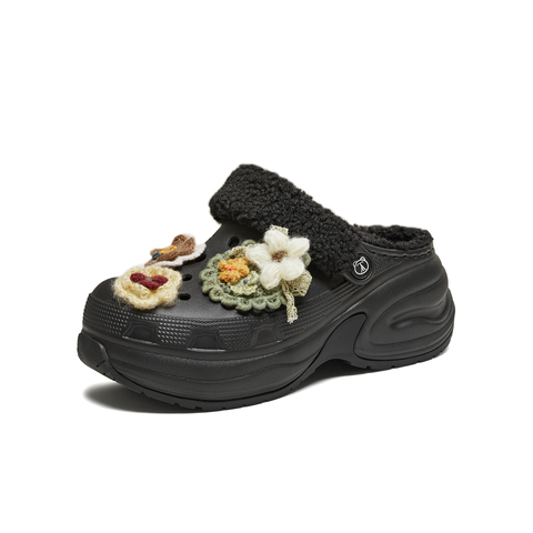 TATA/他她2025冬商场同款时尚休闲女洞洞鞋新款CM902DH5