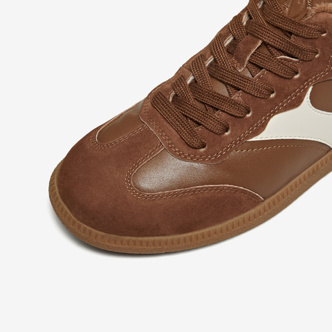 TATA/他她2025冬商场同款德训鞋女百搭轻便休闲鞋新款GHG03DM5