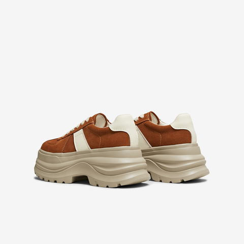 TATA/他她2025秋运动时尚休闲厚底女板鞋新款CKH01CM5