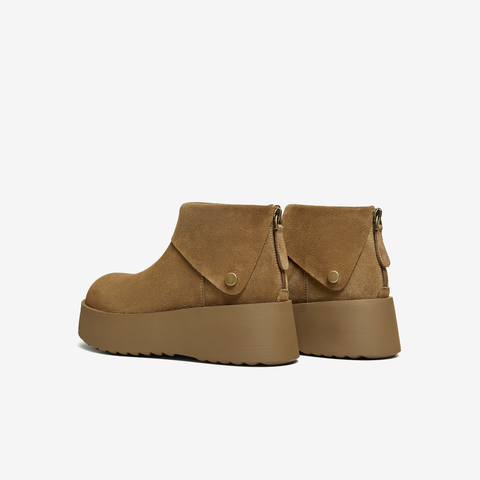 TATA/他她2025冬商场同款时尚百搭女勃肯鞋新款CMC01DD5