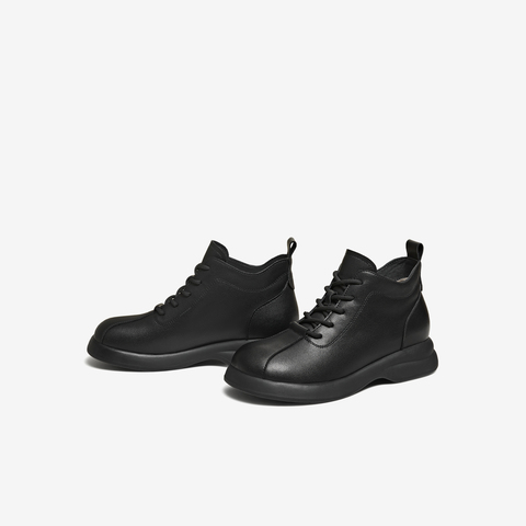 TATA/他她2026春商场同款百搭时尚简约女马丁靴新款CKW01AD6