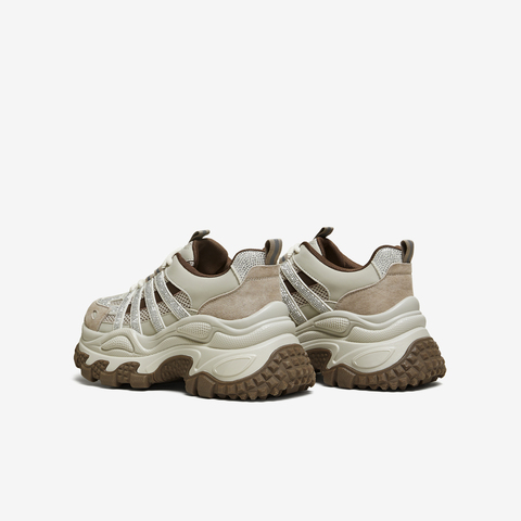 TATA/他她2026春商场同款时尚休闲百搭女老爹鞋新款CJY01AM6