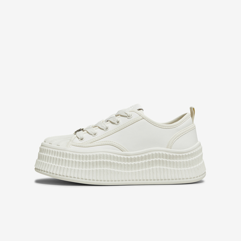 TATA/他她2026春商场同款时尚休闲厚底板鞋鞋新款GZC01AM6