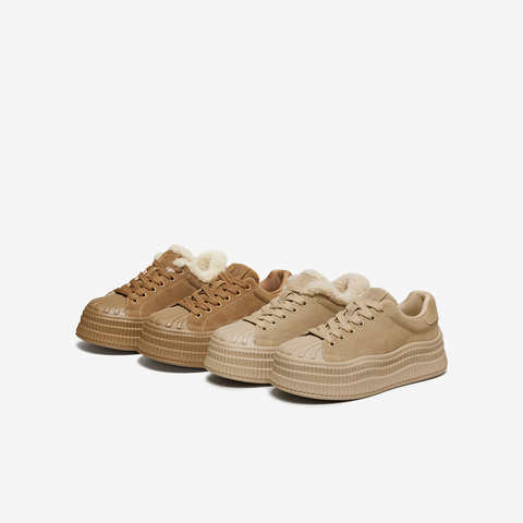 TATA/他她2026春商场同款时尚休闲百搭板鞋新款GNG07AM6