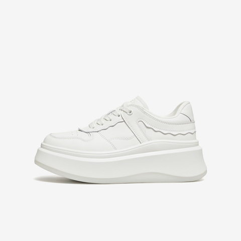 TATA/他她2026春商场同款时尚休闲百搭板鞋新款GCD12AM6