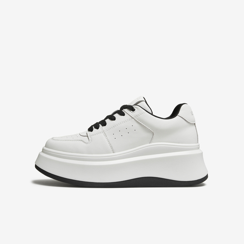 TATA/他她2026春女时尚休闲板鞋新款GCD07AM6