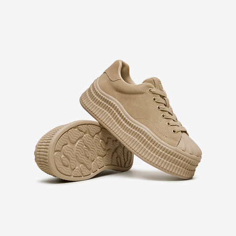 TATA/他她2026春商场同款时尚休闲百搭板鞋新款GNG07AM6