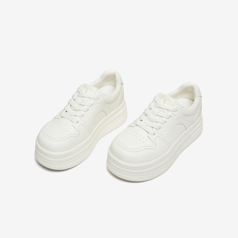 TATA/他她2026春商场同款时尚休闲百搭板鞋新款CLR01AM6