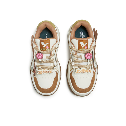 天美意2024冬新款商场同款疯狂动物城联名面包鞋女板鞋CNE29DM4