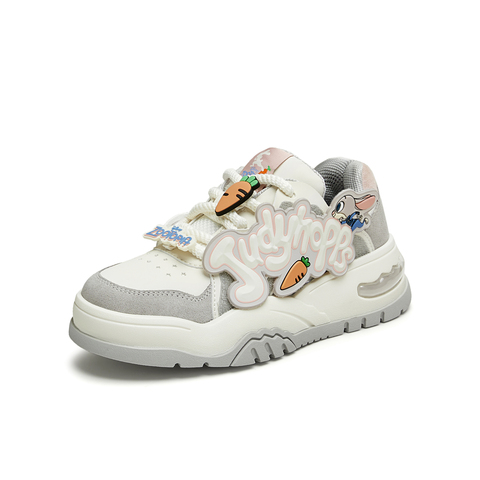 天美意2024冬新款商场同款疯狂动物城联名面包鞋女板鞋CNE29DM4