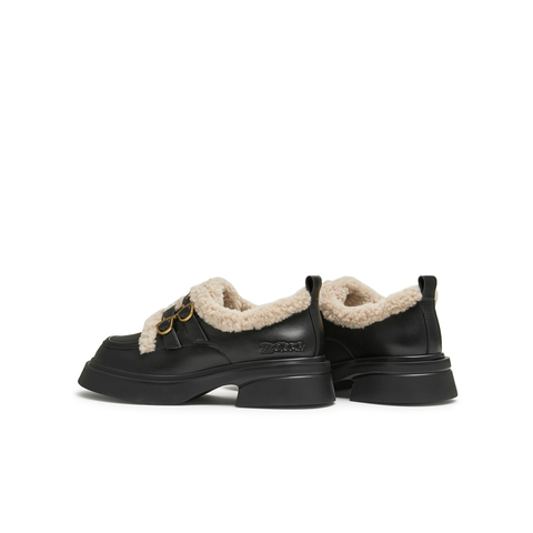 天美意2024冬新款商场同款疯狂动物城联名毛毛鞋女乐福鞋CR820DM4