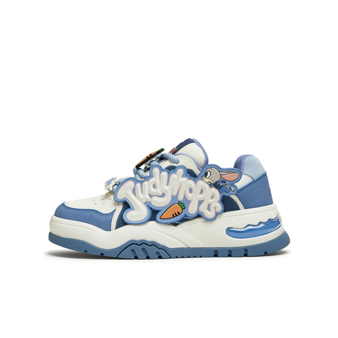 天美意2024冬新款商场同款疯狂动物城联名面包鞋女板鞋CNE29DM4