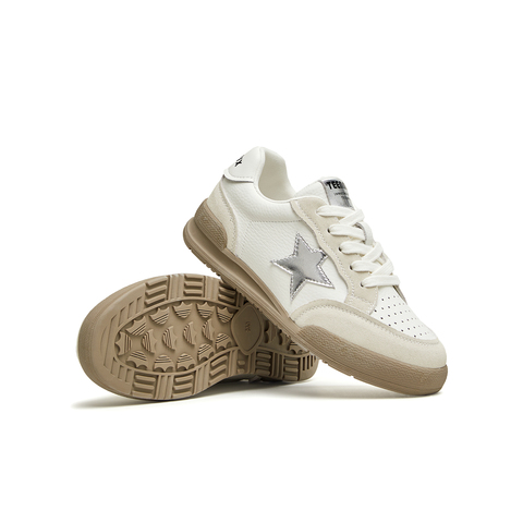 天美意2024秋新款五角星拼色百搭时尚复古女阿甘德训鞋KG012CM4