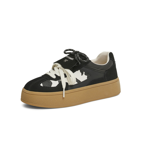 天美意2025春新款翻盖休闲运动复古厚底增高女德训鞋KG064AM5