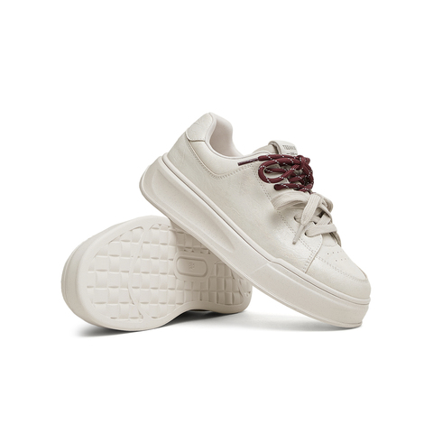 天美意2025春新款厚底百搭时尚通勤运动风女休闲板鞋KB064AM5