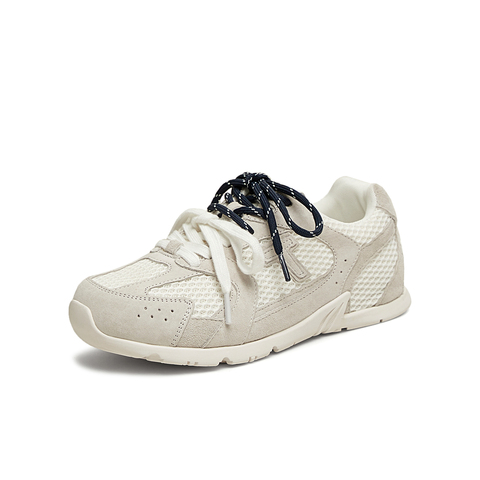 天美意2025春新款百搭复古休闲通勤运动风女德训鞋KG070AM5