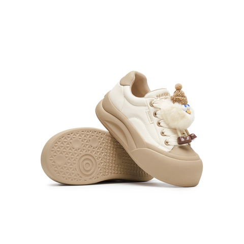 天美意2024冬新款商场同款时尚厚底百搭休闲运动女板鞋BK471AM5