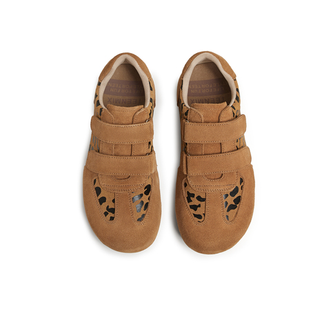 天美意2025春新款百搭潮流休闲通勤复古风女勃肯鞋KK014AM5