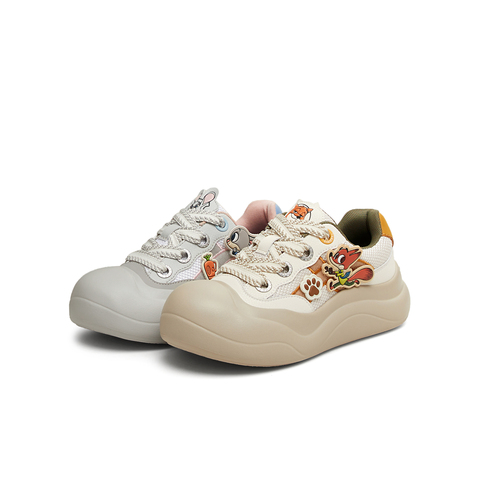 天美意2025春新款商场同款疯狂动物城联名女板鞋CP534AM5