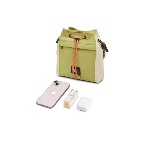 天美意2025夏新款商场同款疯狂动物城工装户外女斜挎包X3091BX5