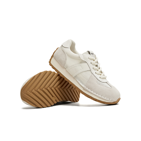 天美意2025夏新款休闲系带百搭复古透气女阿甘德训鞋KG040BM5