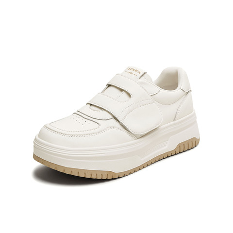 天美意2025秋新款休闲厚底百搭魔术贴潮流通勤女小白鞋KB080CM5