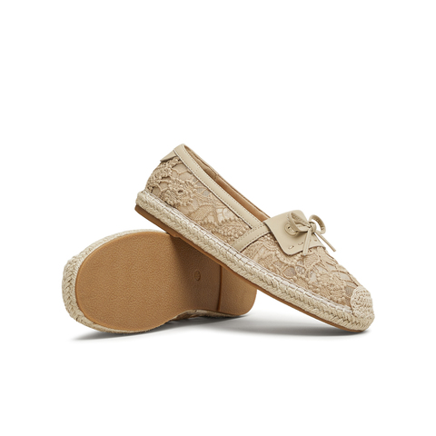 天美意2025夏新款网布蕾丝复古休闲一脚蹬平底女渔夫鞋KP009BQ5