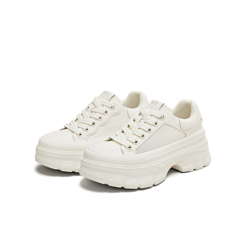 天美意2025夏新款网面透气松糕厚底增高小白鞋女板鞋KB078BM5