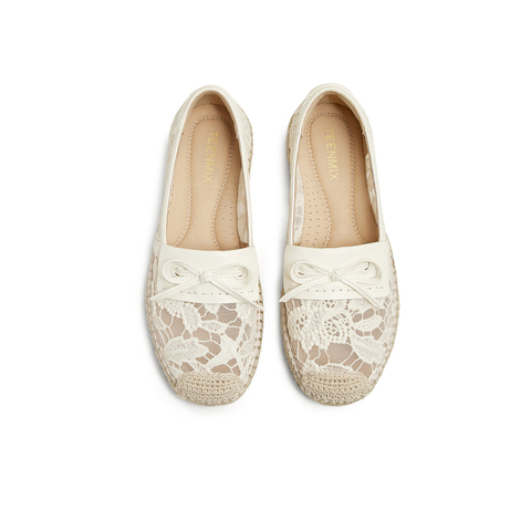 天美意2025夏新款网布蕾丝复古休闲一脚蹬平底女渔夫鞋KP009BQ5