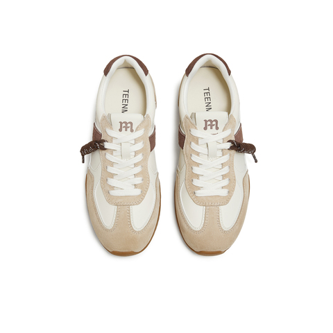 天美意2025秋新款运动休闲时尚百搭女阿甘德训鞋BL131CM5