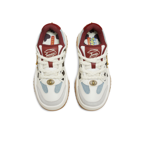 天美意2025冬新款商场同款玩具总动员联名板鞋女休闲鞋CIZ23DM5