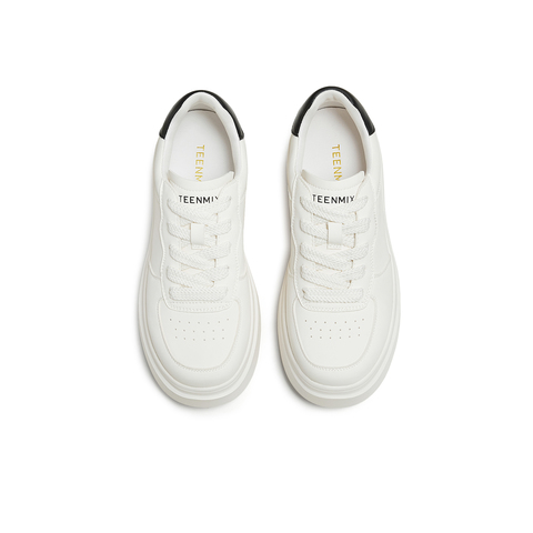 天美意2025秋新款休闲系带百搭厚底纯色通勤女小白鞋KB085CM5