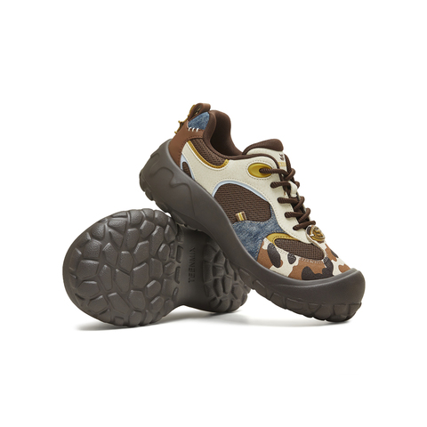 天美意2025冬新款商场同款玩具总动员联名女户外运动鞋CF923DM5