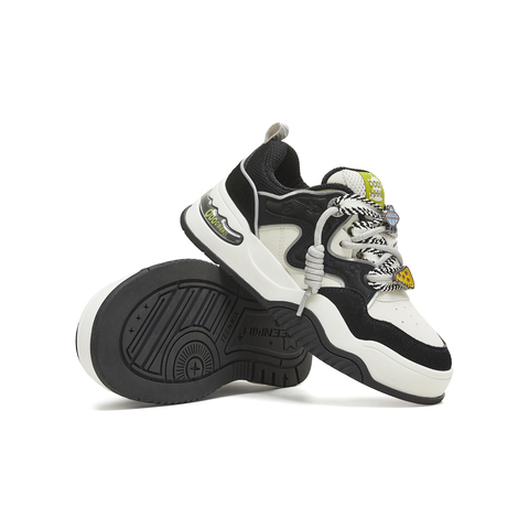 天美意2025冬新款商场同款玩具总动员联名板鞋女休闲鞋CIH23DM5