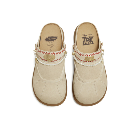 天美意2025秋新款商场同款玩具总动员联名半拖女勃肯鞋CER02CH5