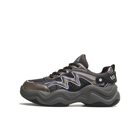 天美意2025冬新款商场同款玩具总动员联名运动女老爹鞋CDG20DM5