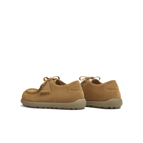 天美意2025秋新款商场同款休闲纯色百搭舒适女袋鼠鞋CER23CM5