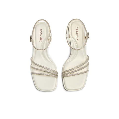 天美意2025夏新款粗跟通勤珠光时装凉鞋法式女一字带凉鞋KI012BL5