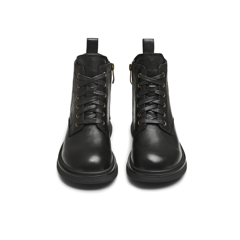 天美意2025冬新款商场同款厚底复古英伦风短靴女马丁靴BM051DD5