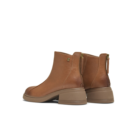 天美意2025冬新款商场同款百搭复古潮流纯色女时装靴BL651DD5