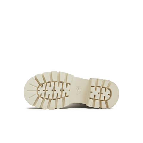 天美意2025冬新款直筒显瘦百搭厚底潮流纯色女弹力靴KTX21DG5