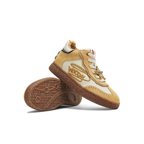 天美意2025冬新款商场同款玩具总动员联名复古女德训鞋CEL40DD5